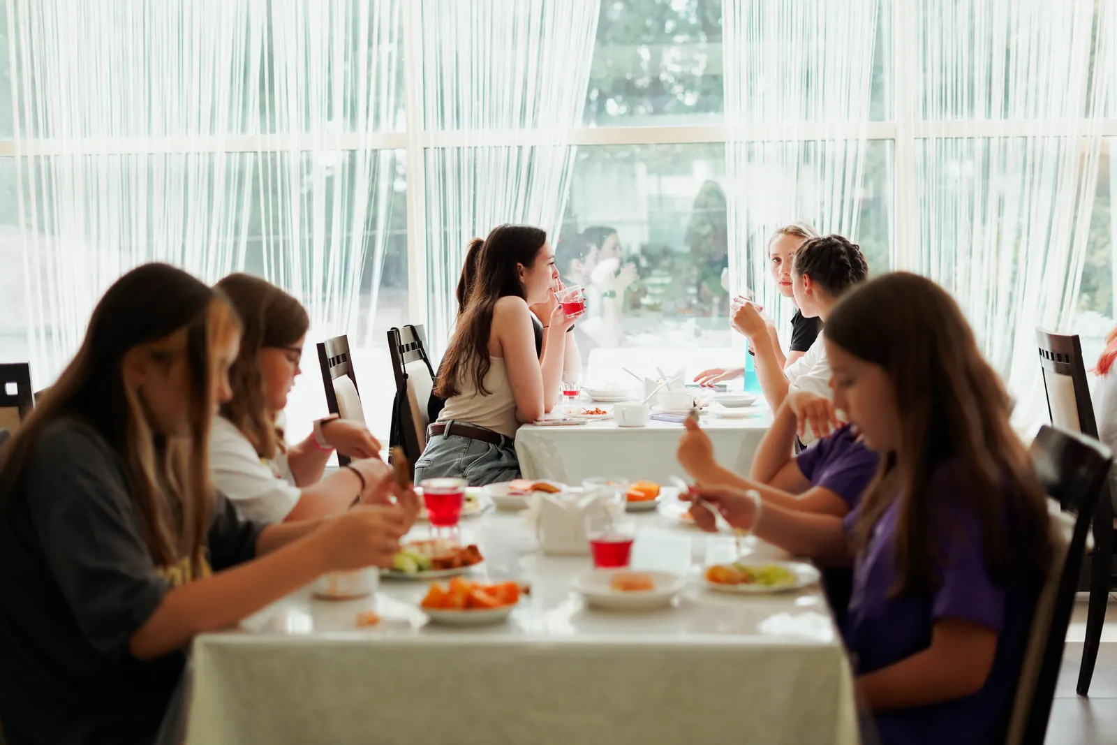 Обед на базе